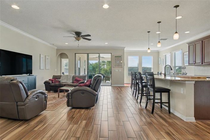 Image No.13-5 Bed House for sale