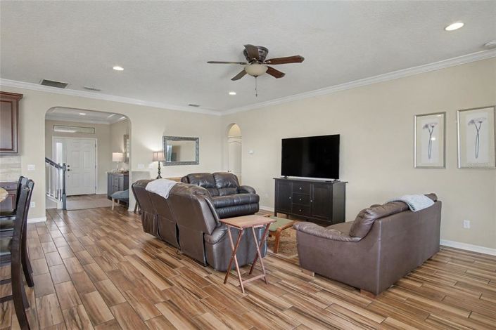 Image No.14-5 Bed House for sale