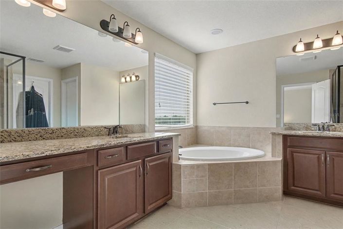 Image No.28-5 Bed House for sale