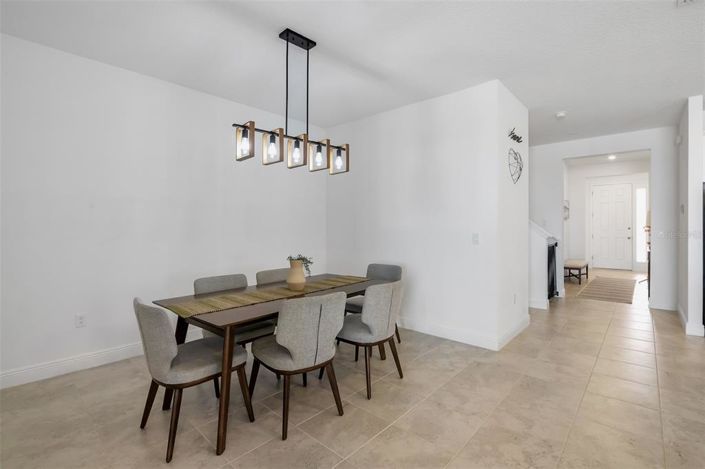 Image No.12-5 Bed House for sale