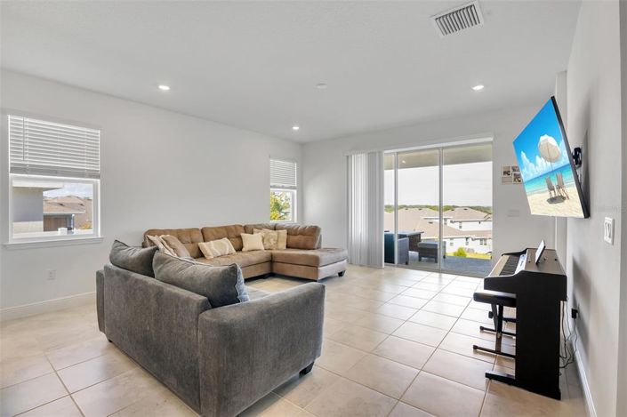 Image No.14-5 Bed House for sale