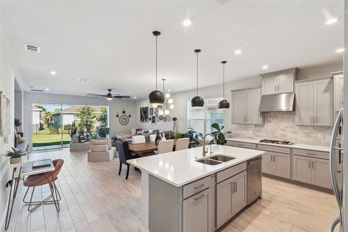 Image No.12-4 Bed House for sale