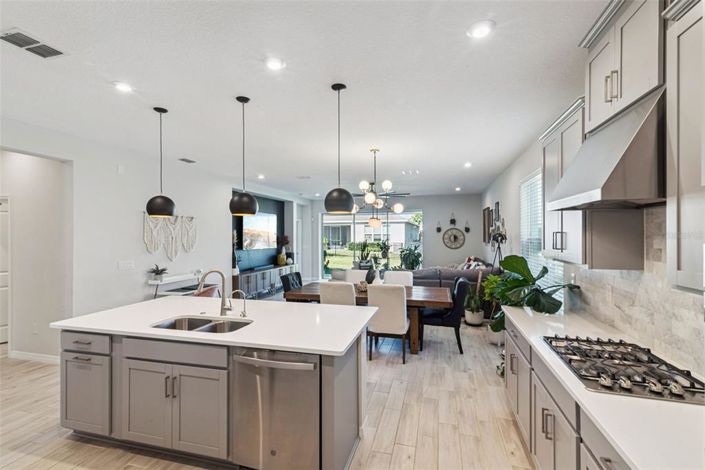 Image No.13-4 Bed House for sale