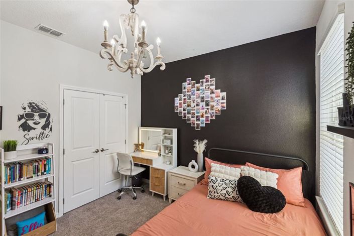 Image No.30-4 Bed House for sale