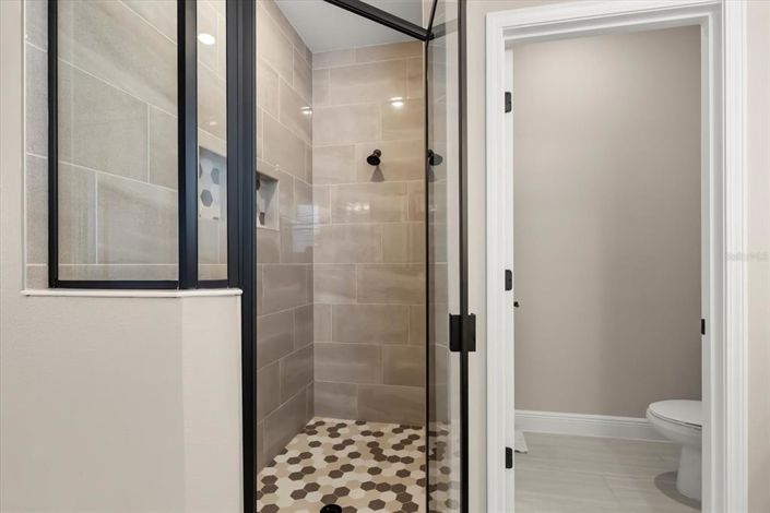 Image No.15-4 Bed House for sale