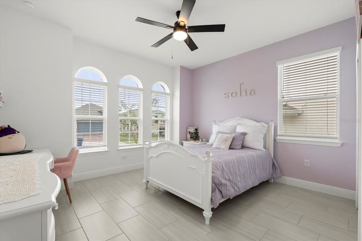 Image No.16-4 Bed House for sale