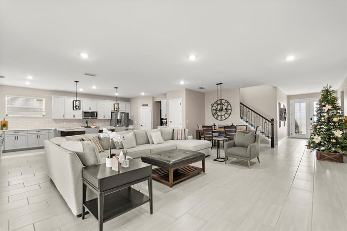 Image No.2-4 Bed House for sale