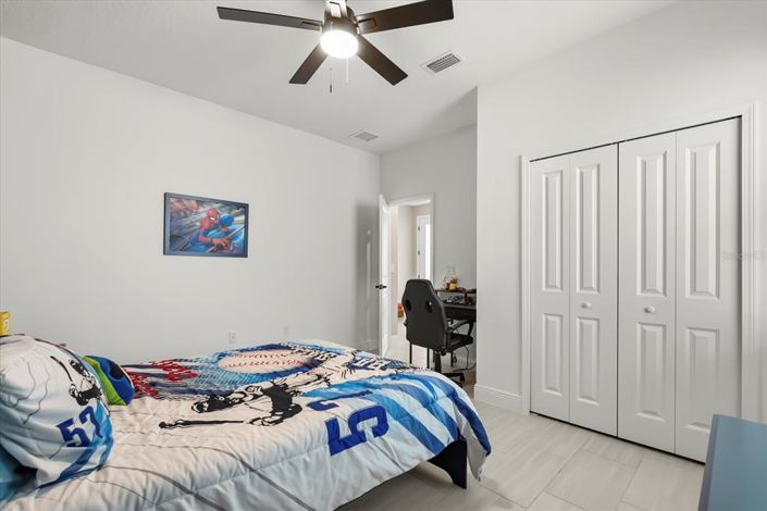 Image No.20-4 Bed House for sale