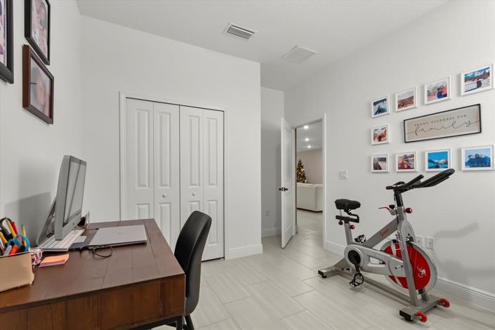 Image No.23-4 Bed House for sale