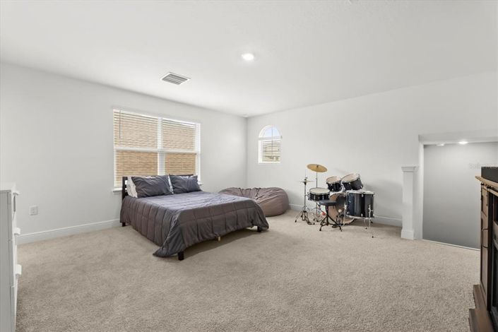 Image No.24-4 Bed House for sale