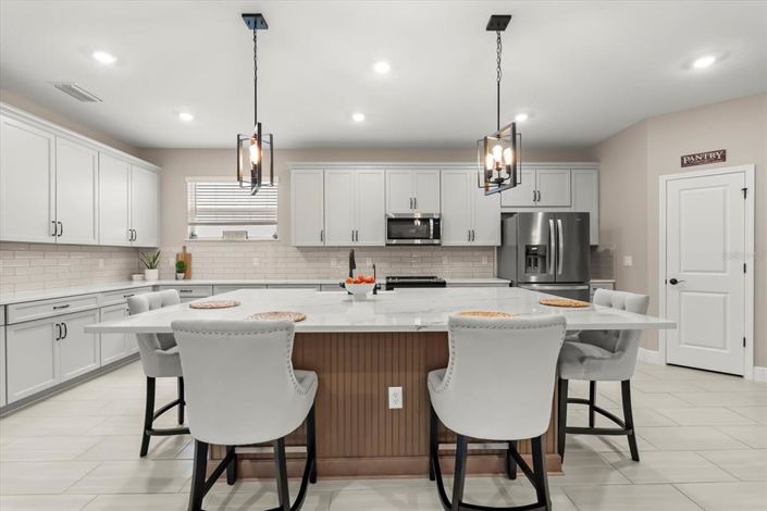 Image No.9-4 Bed House for sale