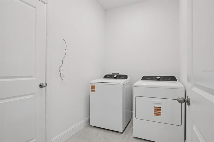 Image No.16-4 Bed Townhouse for sale