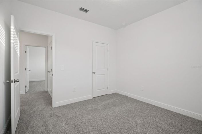 Image No.24-4 Bed Townhouse for sale