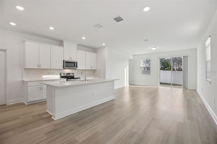 Image No.7-4 Bed Townhouse for sale