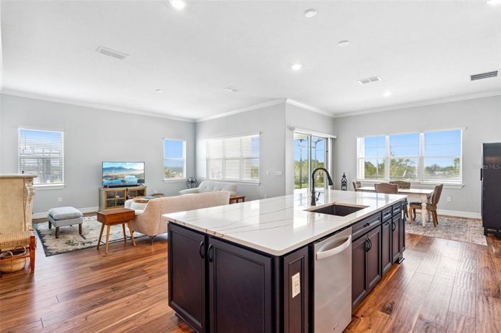 Image No.10-4 Bed House for sale