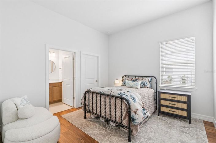 Image No.15-4 Bed House for sale