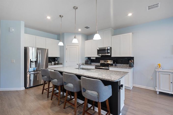 Image No.12-4 Bed House for sale