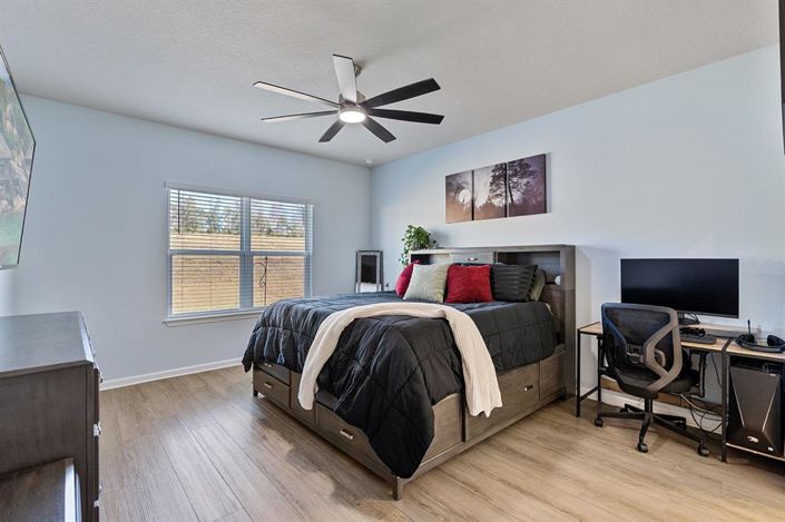 Image No.13-4 Bed House for sale