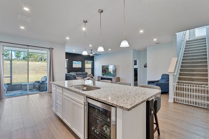 Image No.3-4 Bed House for sale