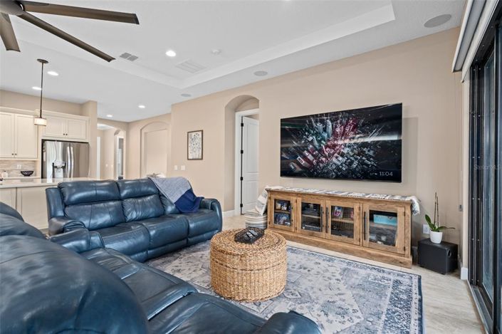 Image No.16-2 Bed House for sale