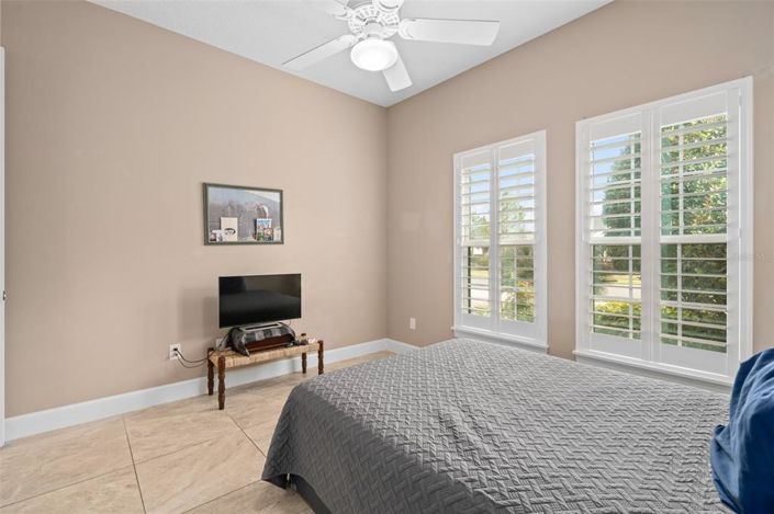 Image No.28-2 Bed House for sale