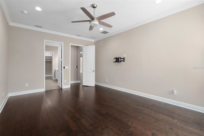 Image No.18-3 Bed House for sale