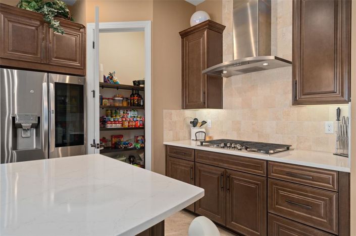 Image No.10-3 Bed House for sale