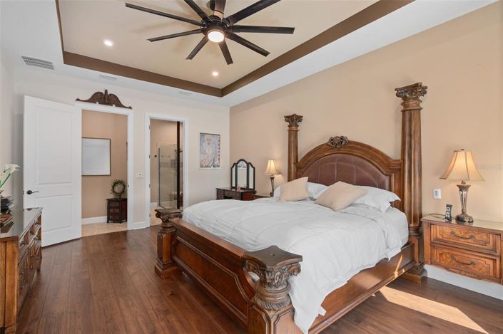 Image No.17-3 Bed House for sale