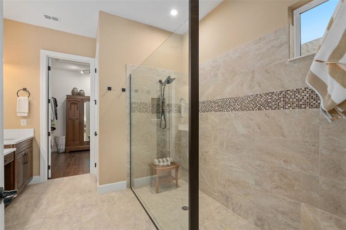 Image No.18-3 Bed House for sale