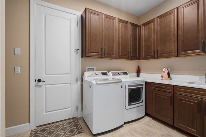 Image No.30-3 Bed House for sale