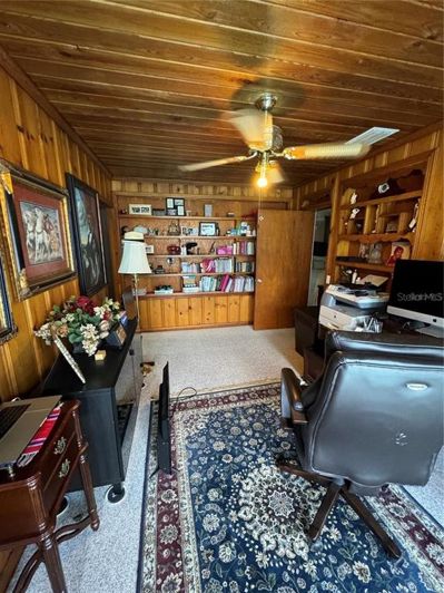 Image No.8-5 Bed House for sale