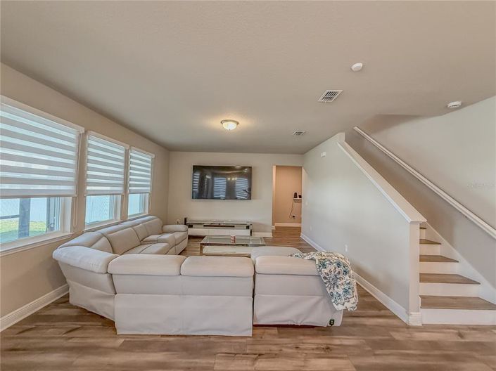 Image No.10-4 Bed House for sale