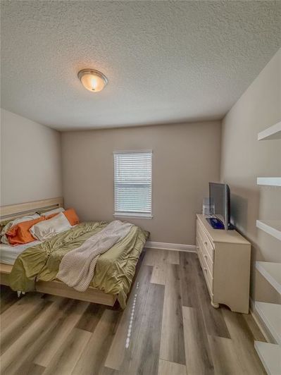 Image No.16-4 Bed House for sale