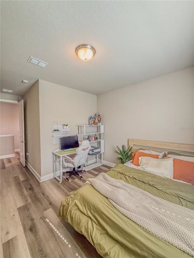 Image No.19-4 Bed House for sale