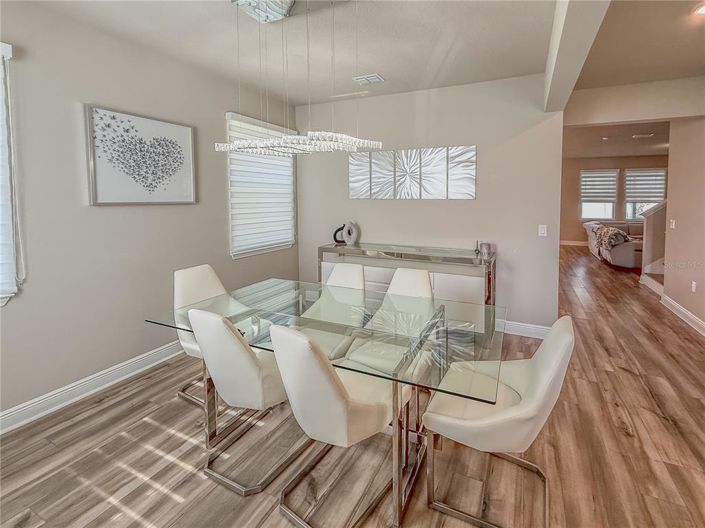 Image No.8-4 Bed House for sale