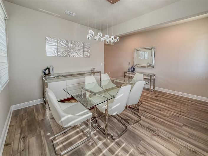 Image No.9-4 Bed House for sale