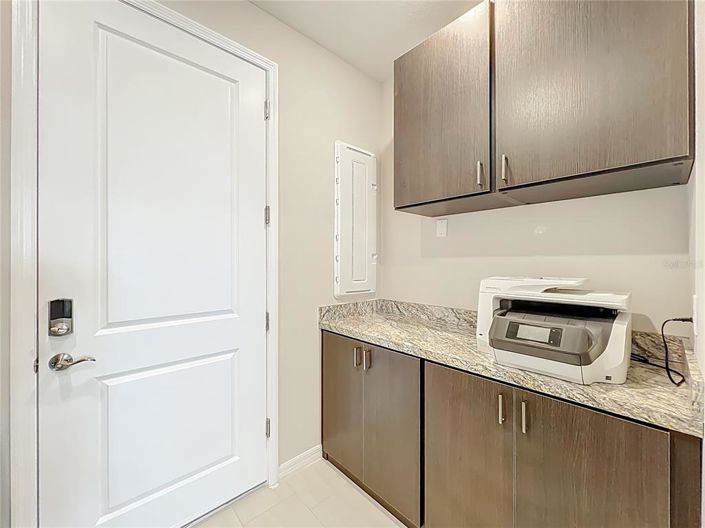 Image No.11-3 Bed House for sale