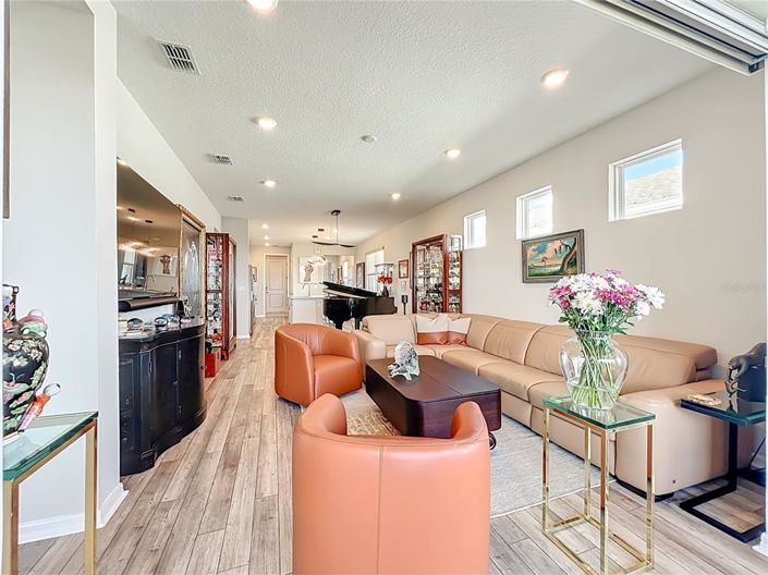 Image No.18-3 Bed House for sale