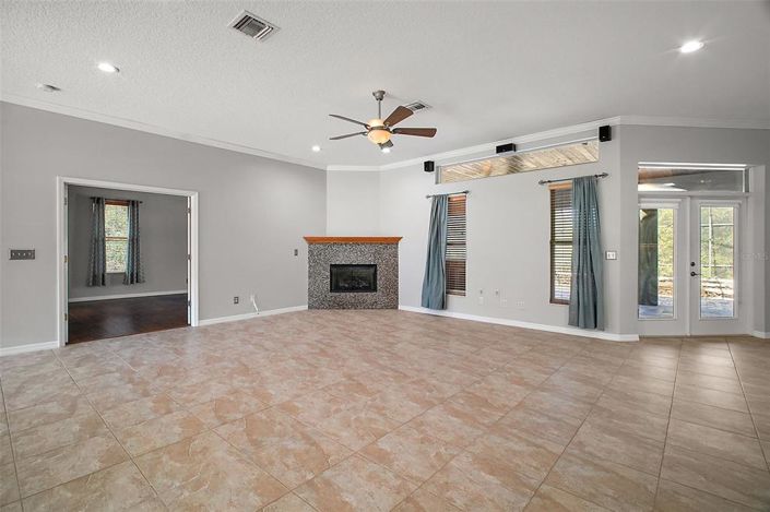 Image No.12-4 Bed House for sale