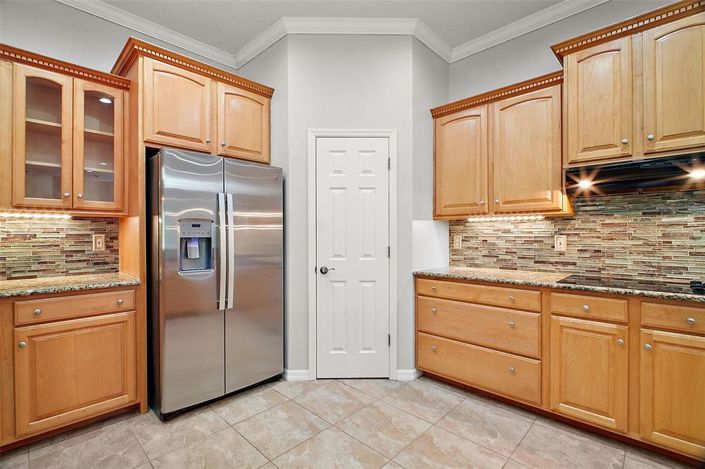 Image No.17-4 Bed House for sale