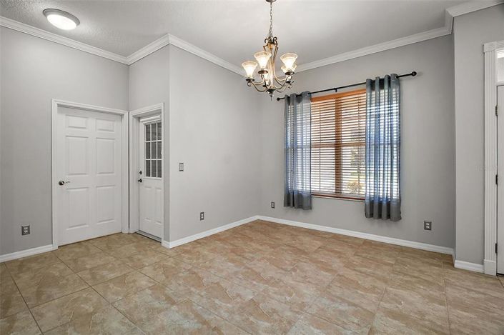 Image No.18-4 Bed House for sale