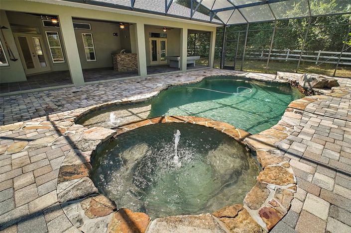 Image No.40-4 Bed House for sale