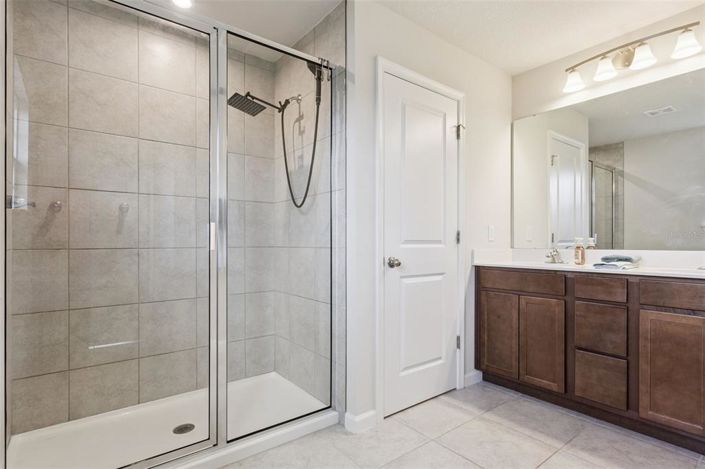 Image No.17-3 Bed Townhouse for sale