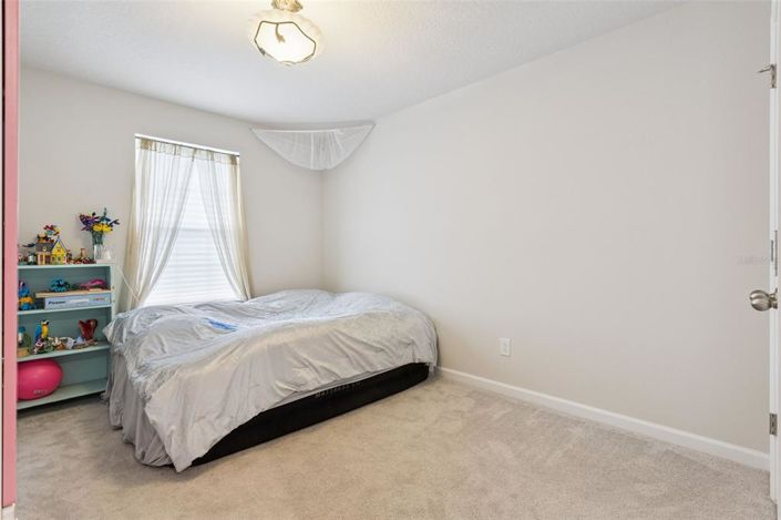 Image No.23-3 Bed Townhouse for sale