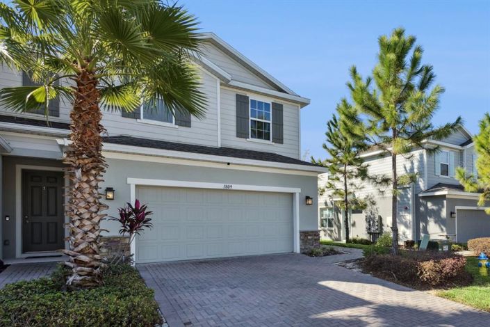 Image No.28-3 Bed Townhouse for sale