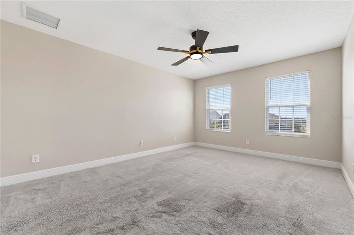 Image No.32-6 Bed House for sale