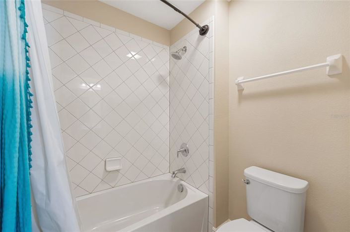 Image No.40-6 Bed House for sale