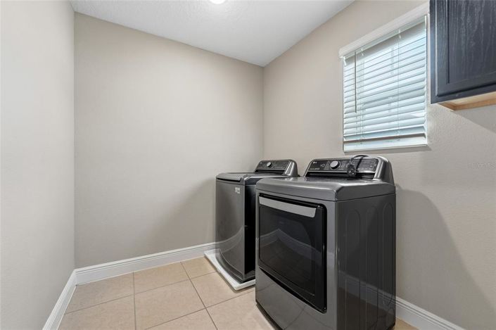 Image No.42-6 Bed House for sale