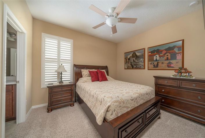 Image No.18-3 Bed House for sale