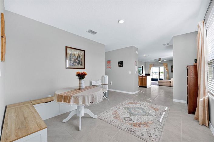 Image No.11-3 Bed House for sale